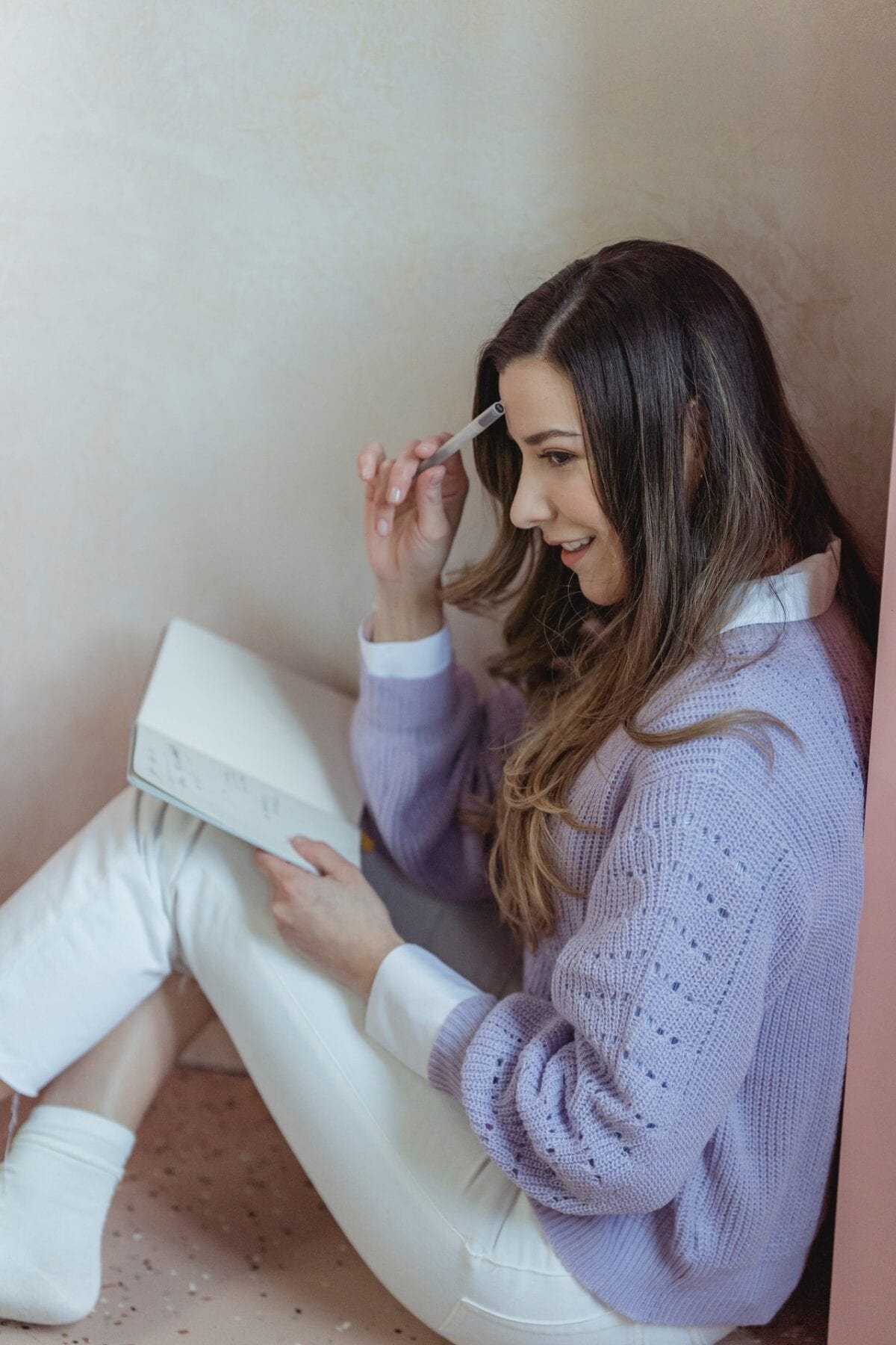 girl writing