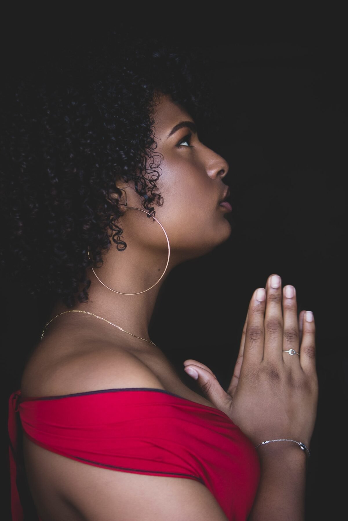 woman praying